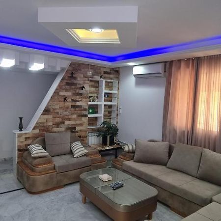 L'Andalousia "10 Minutes From Airport" Villa อาริอานา ภายนอก รูปภาพ