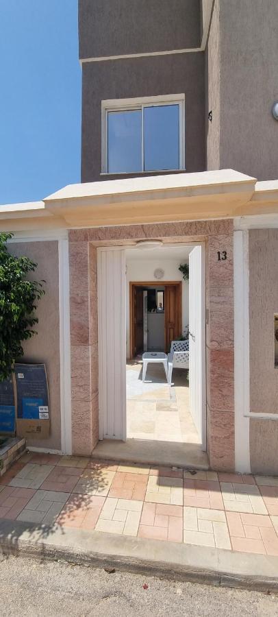 L'Andalousia "10 Minutes From Airport" Villa อาริอานา ภายนอก รูปภาพ