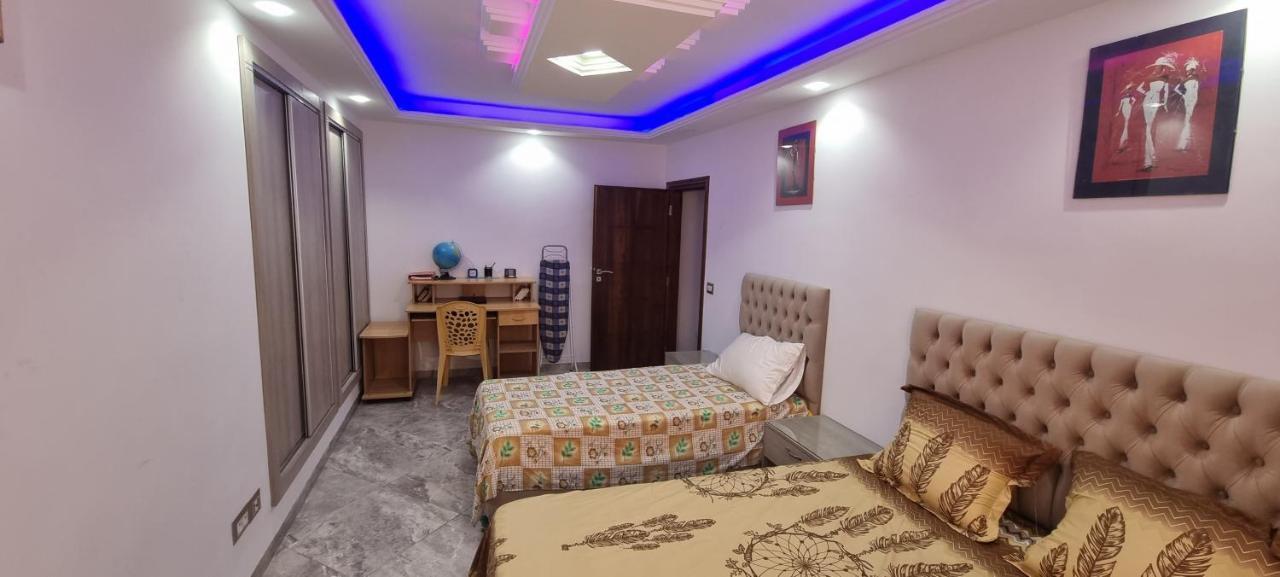 L'Andalousia "10 Minutes From Airport" Villa อาริอานา ภายนอก รูปภาพ
