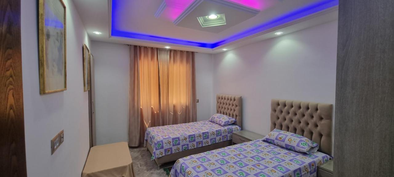 L'Andalousia "10 Minutes From Airport" Villa อาริอานา ภายนอก รูปภาพ